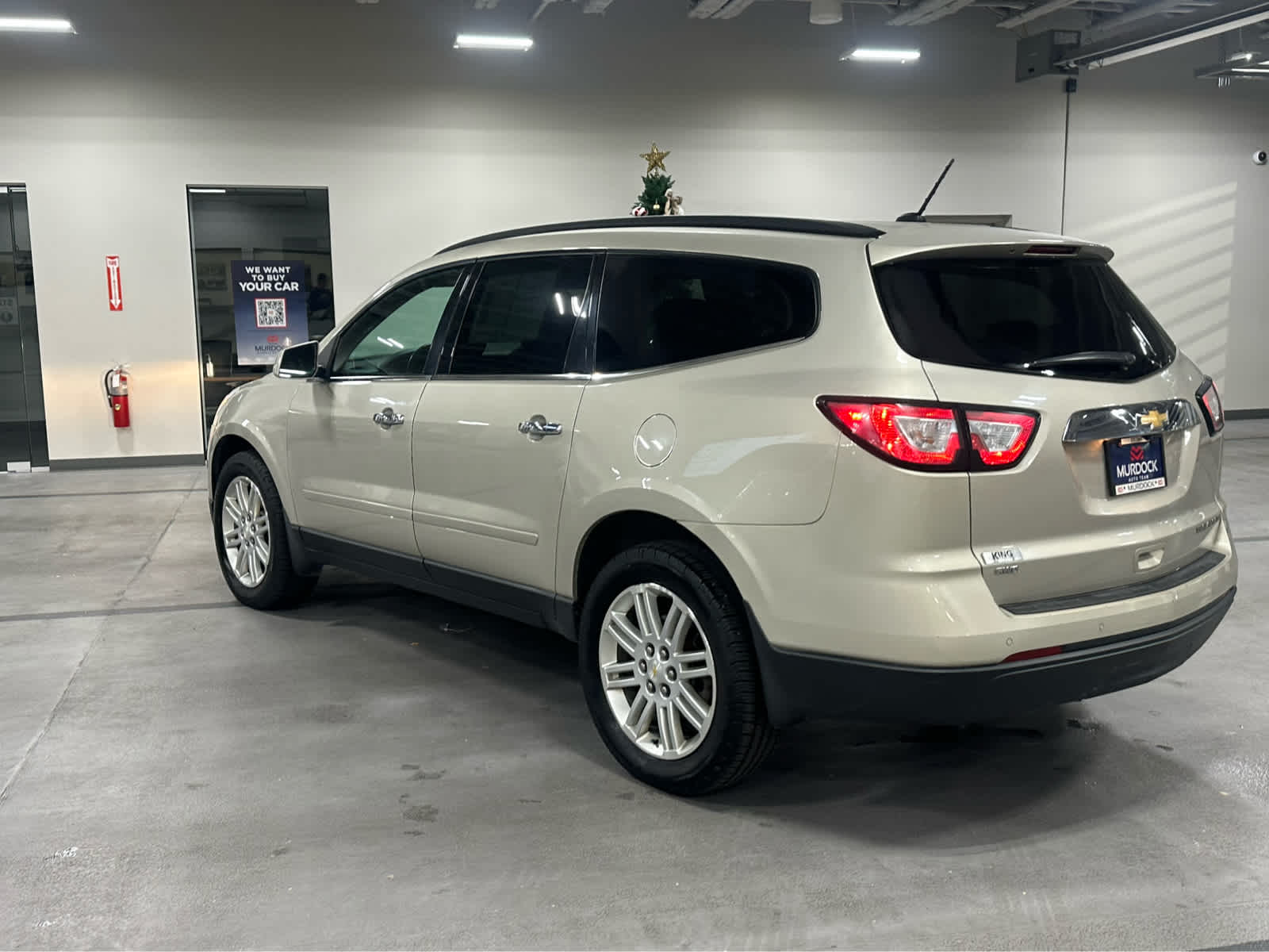 2015 Chevrolet Traverse 1LT photo 3