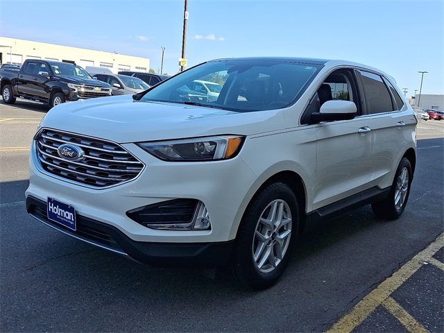 2022 Ford Edge SEL photo 4
