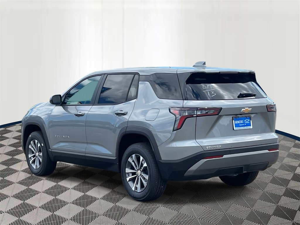 2026 Chevrolet Equinox LT photo 4