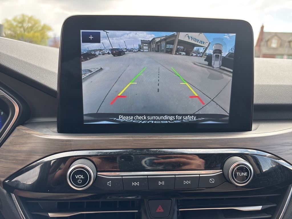 2020 Ford Escape Titanium photo 14