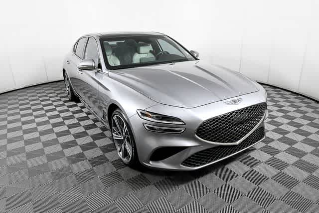 2025 GENESIS G70 Standard