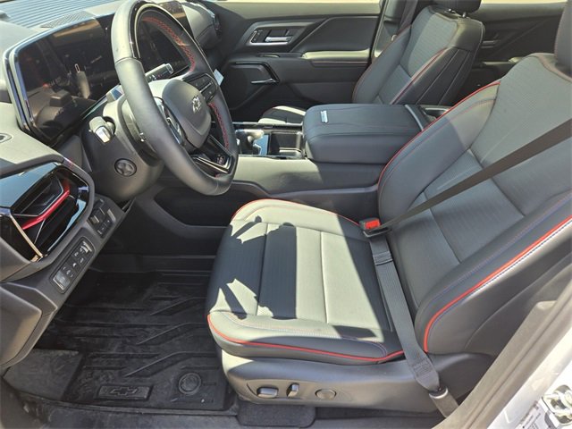 2024 Chevrolet Silverado EV RST photo 6