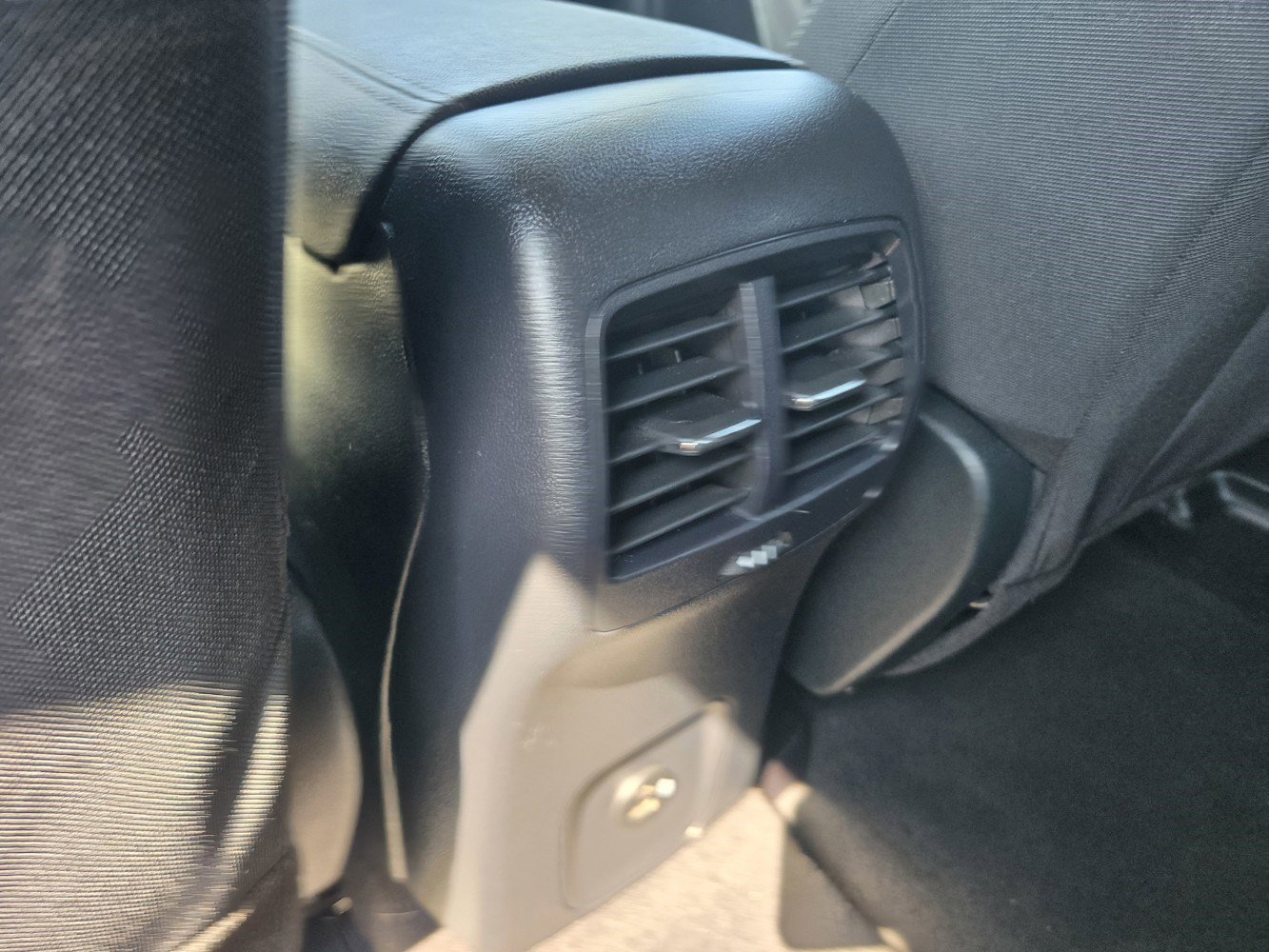 2020 Ford Escape SE Sport Hybrid photo 25
