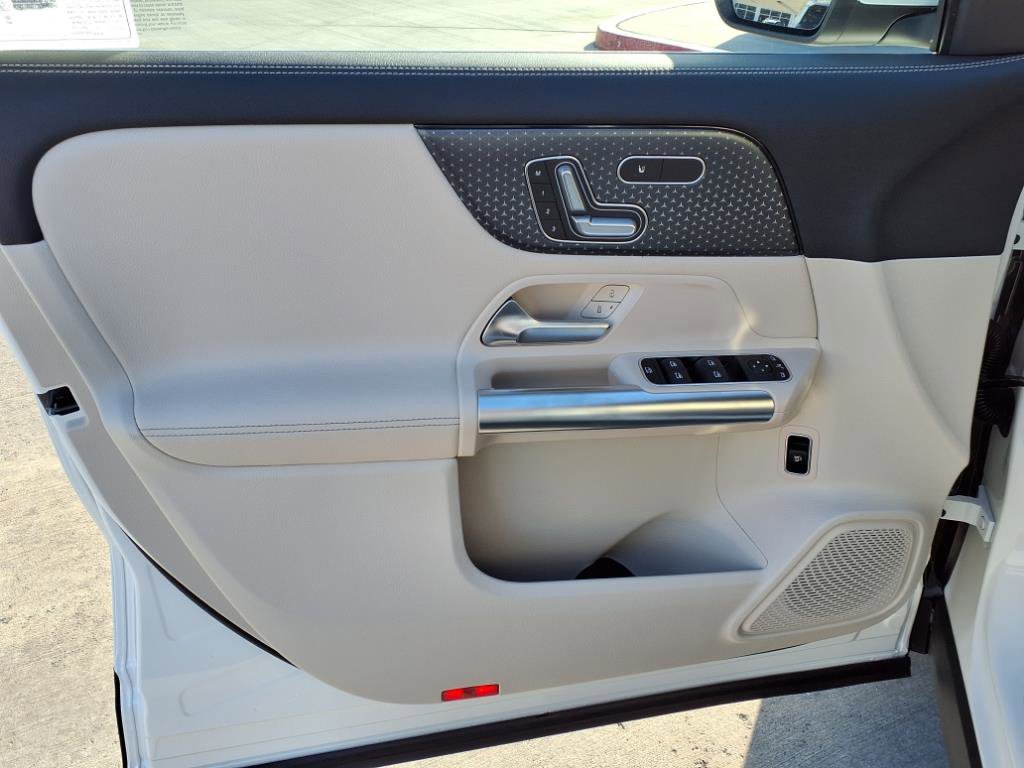 2026 Mercedes Benz GLA 250 photo 12