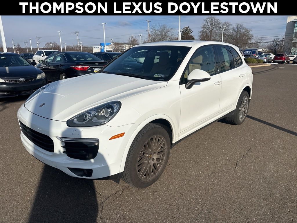 2017 Porsche Cayenne Platinum Edition's photo