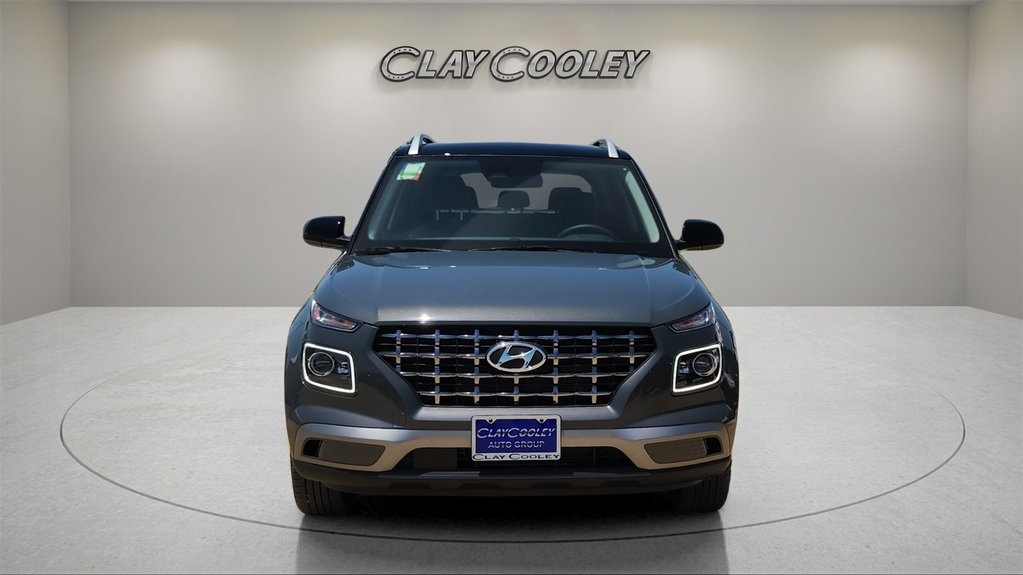 2025 Hyundai Venue Limited photo 7