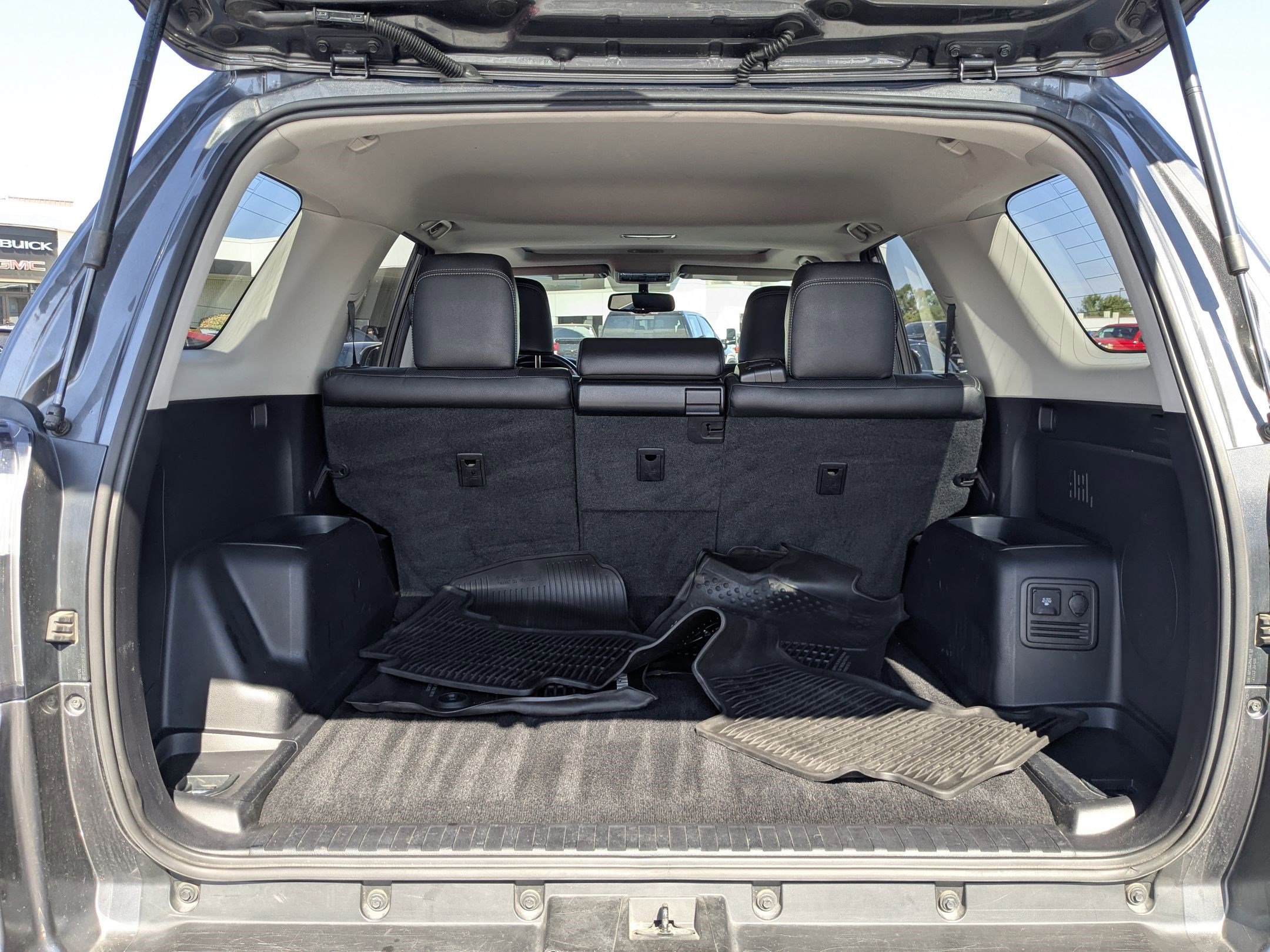 2016 Toyota 4Runner Limited photo 31