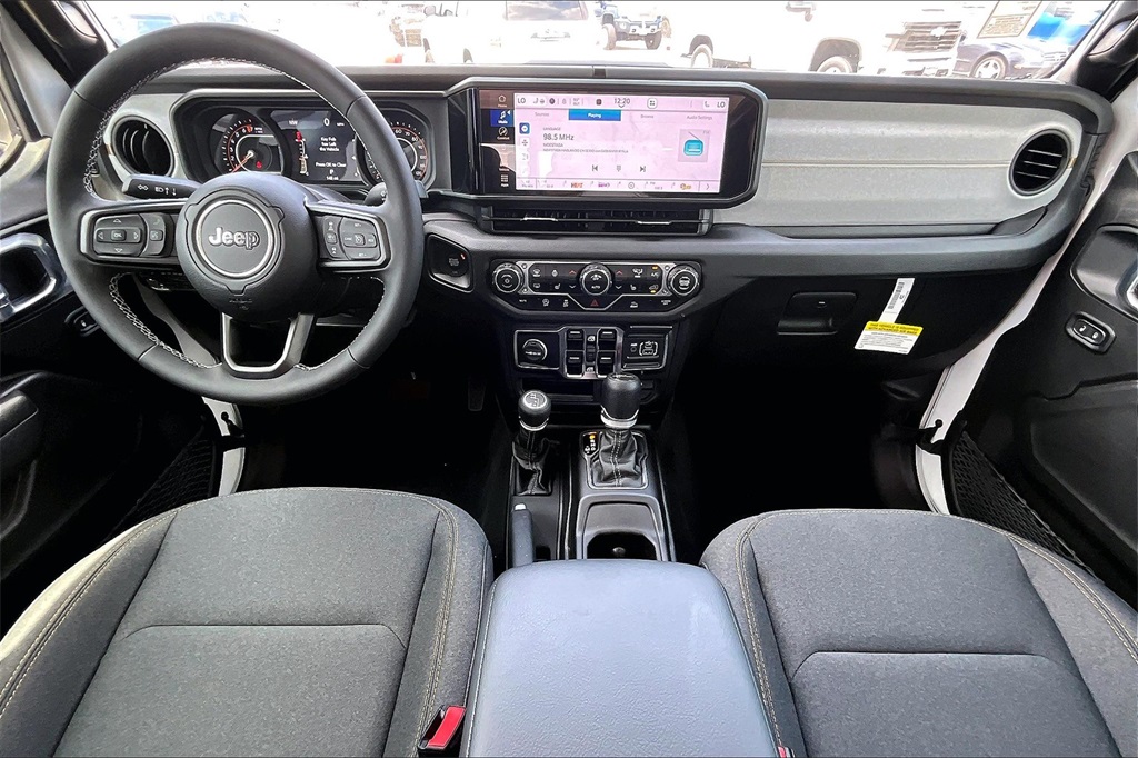 2025 Jeep Gladiator Sport S photo 4