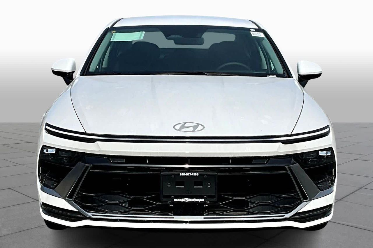 2025 Hyundai Sonata Hybrid SEL photo 3