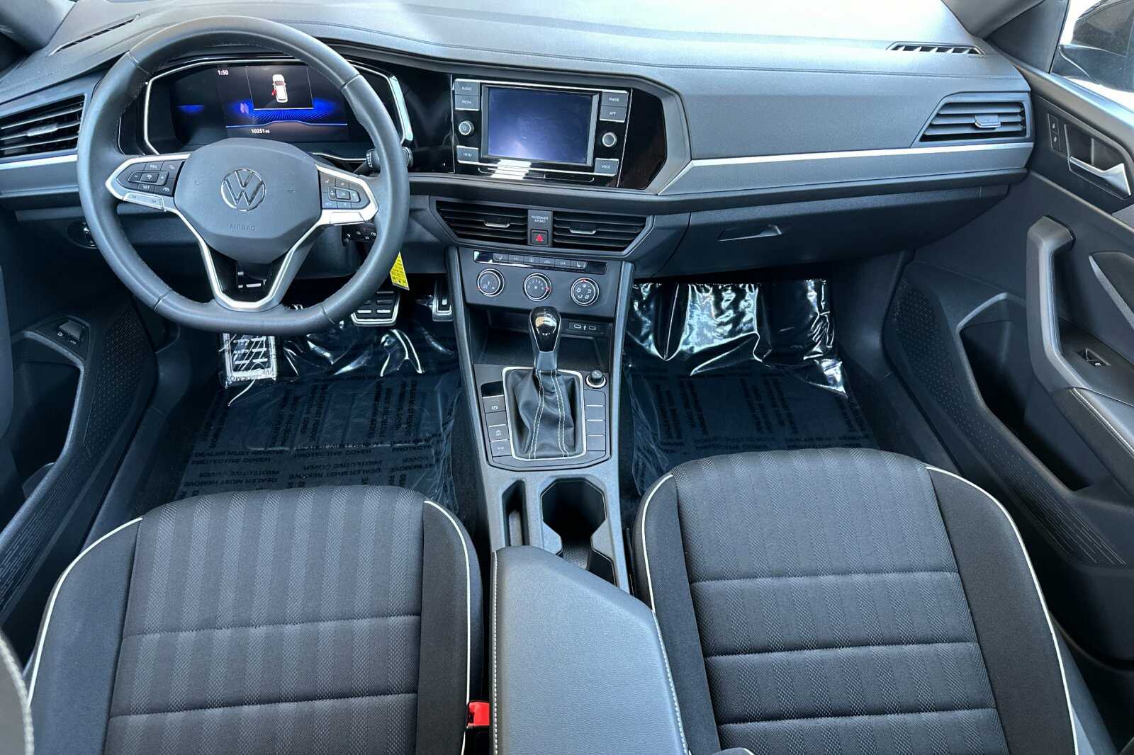 2024 Volkswagen Jetta 1.5T Sport photo 12