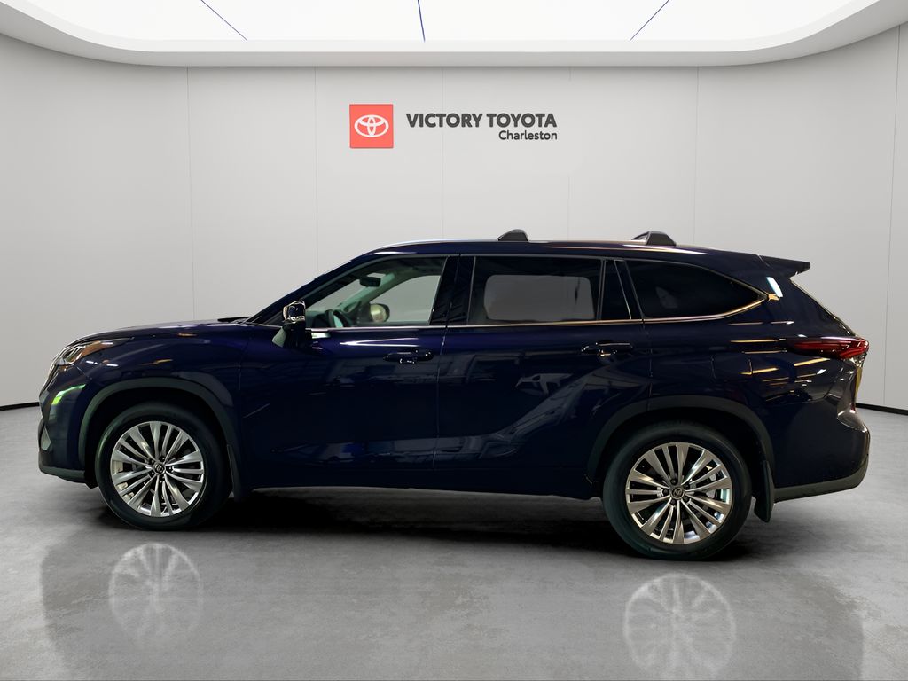 2025 Toyota Highlander XLE XSE Platinum Limited photo 2