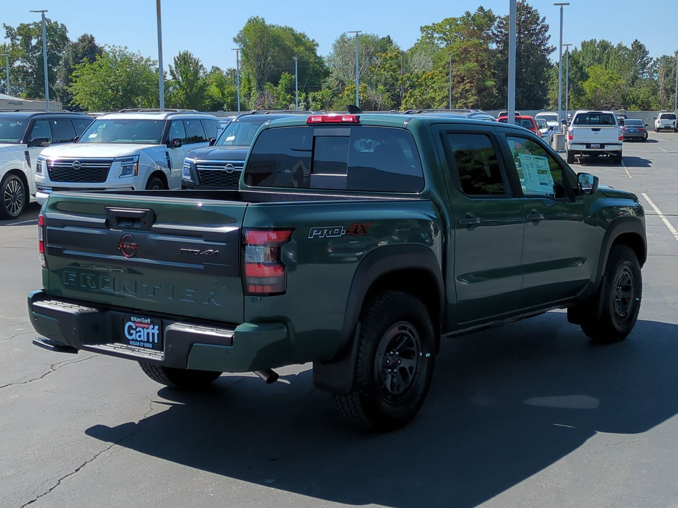 2025 Nissan Frontier PRO-4X photo 3