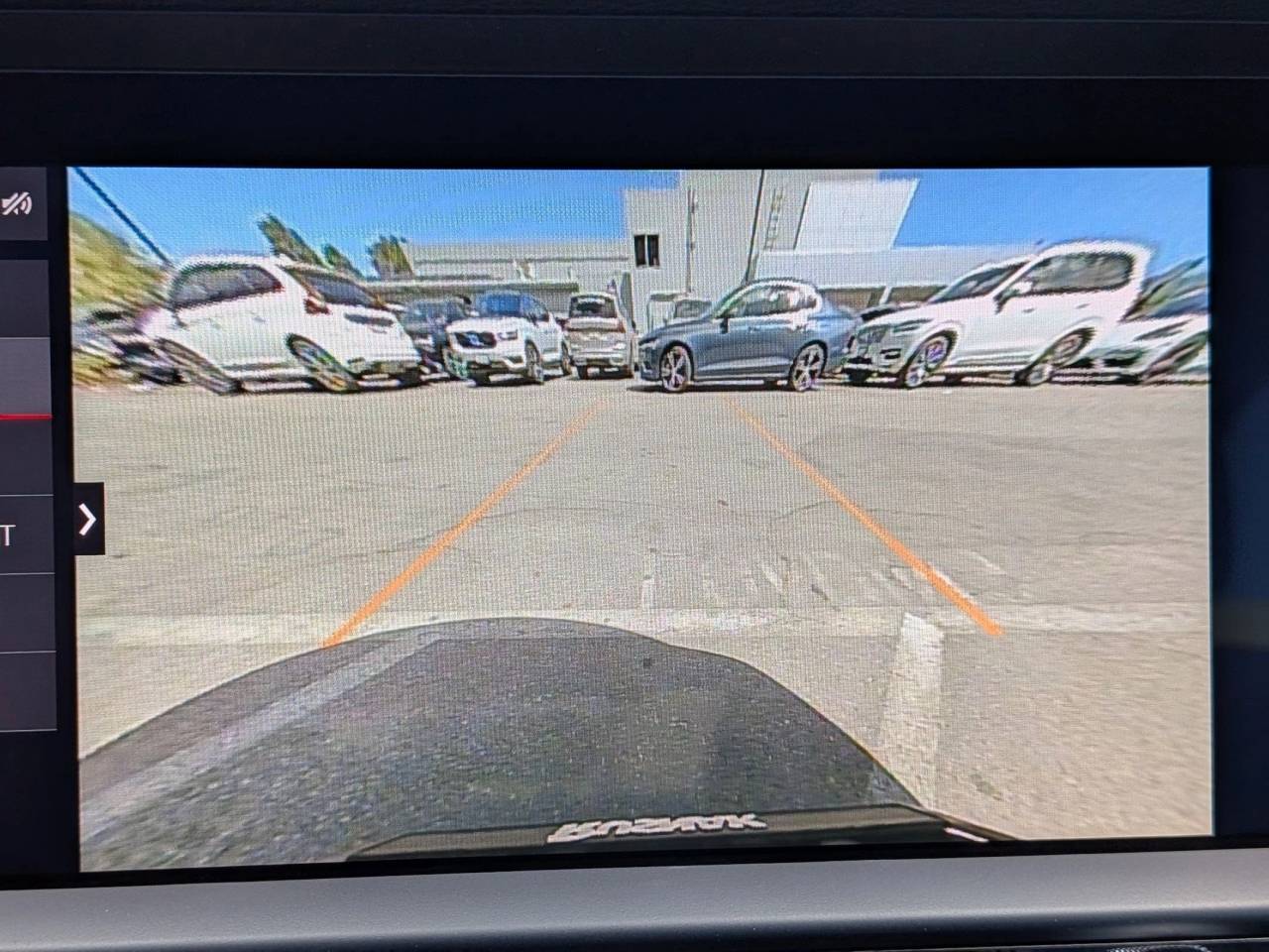 2025 Porsche Macan Base photo 19