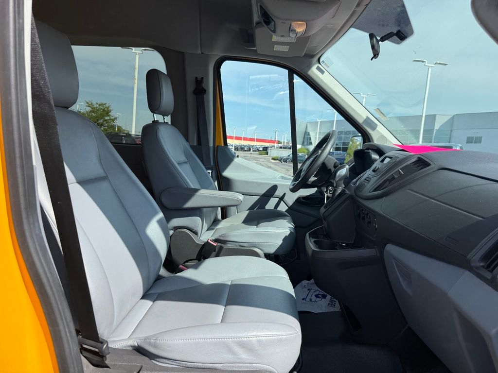 2015 Ford Transit Van photo 5