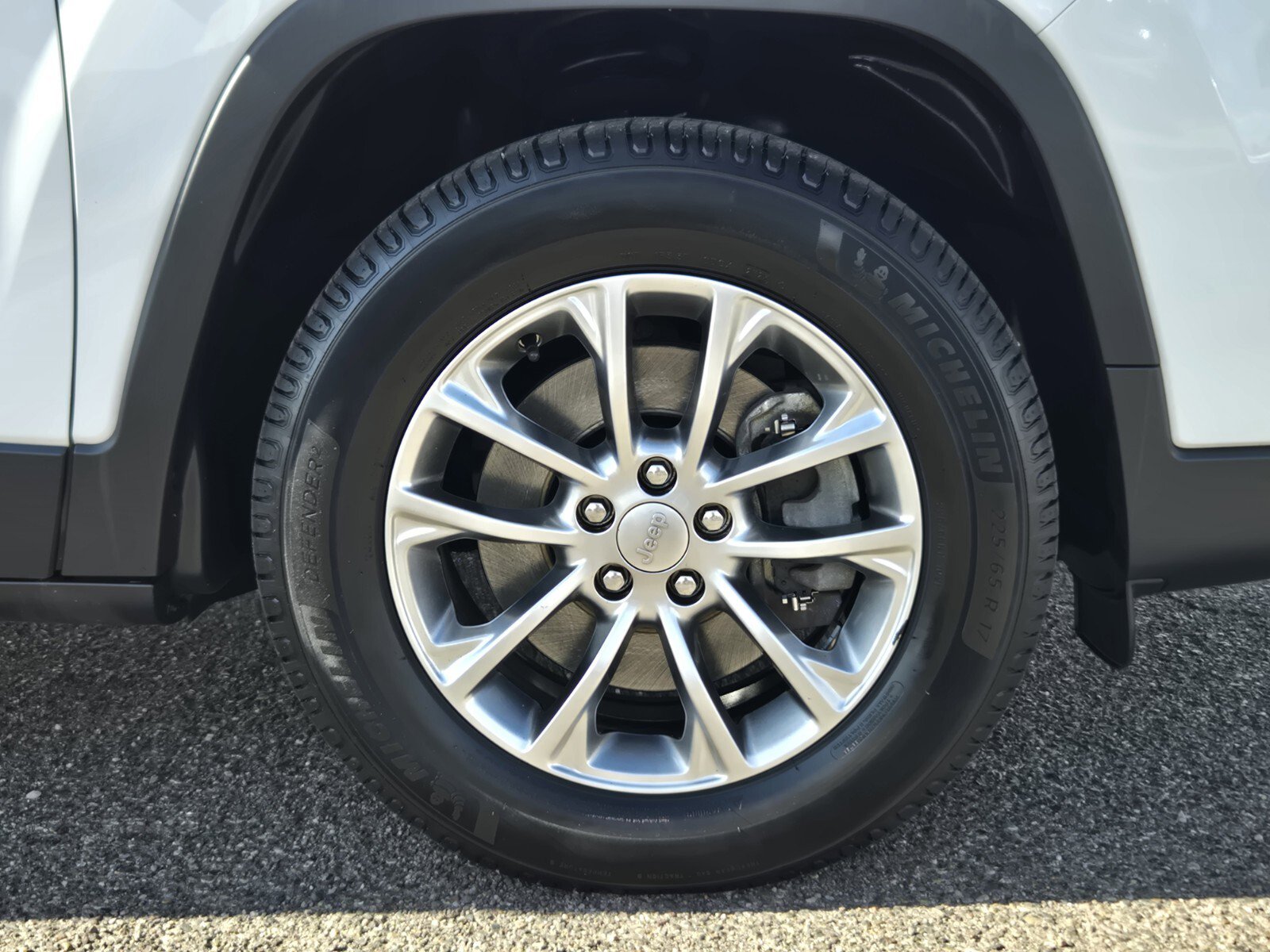 2019 Jeep Cherokee Latitude photo 9