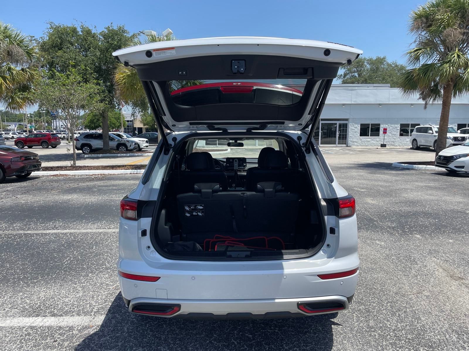 2024 Mitsubishi Outlander PHEV SE Ralliart photo 19