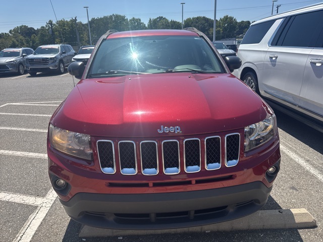 2016 Jeep Compass Sport photo 2