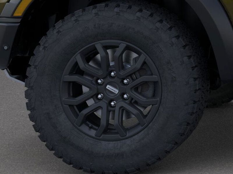 2025 Ford Ranger Raptor photo 2