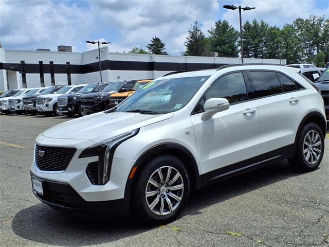 2023 Cadillac XT4 Sport photo 3