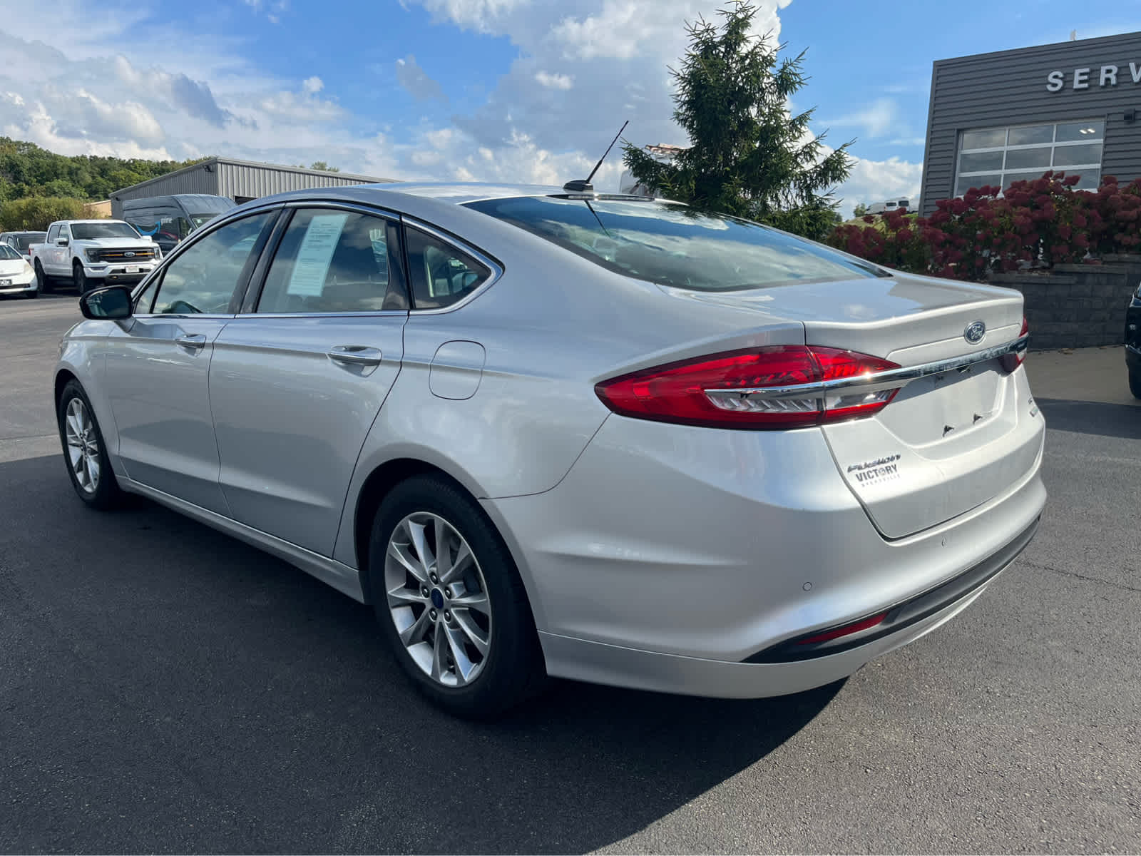 2017 Ford Fusion SE photo 4