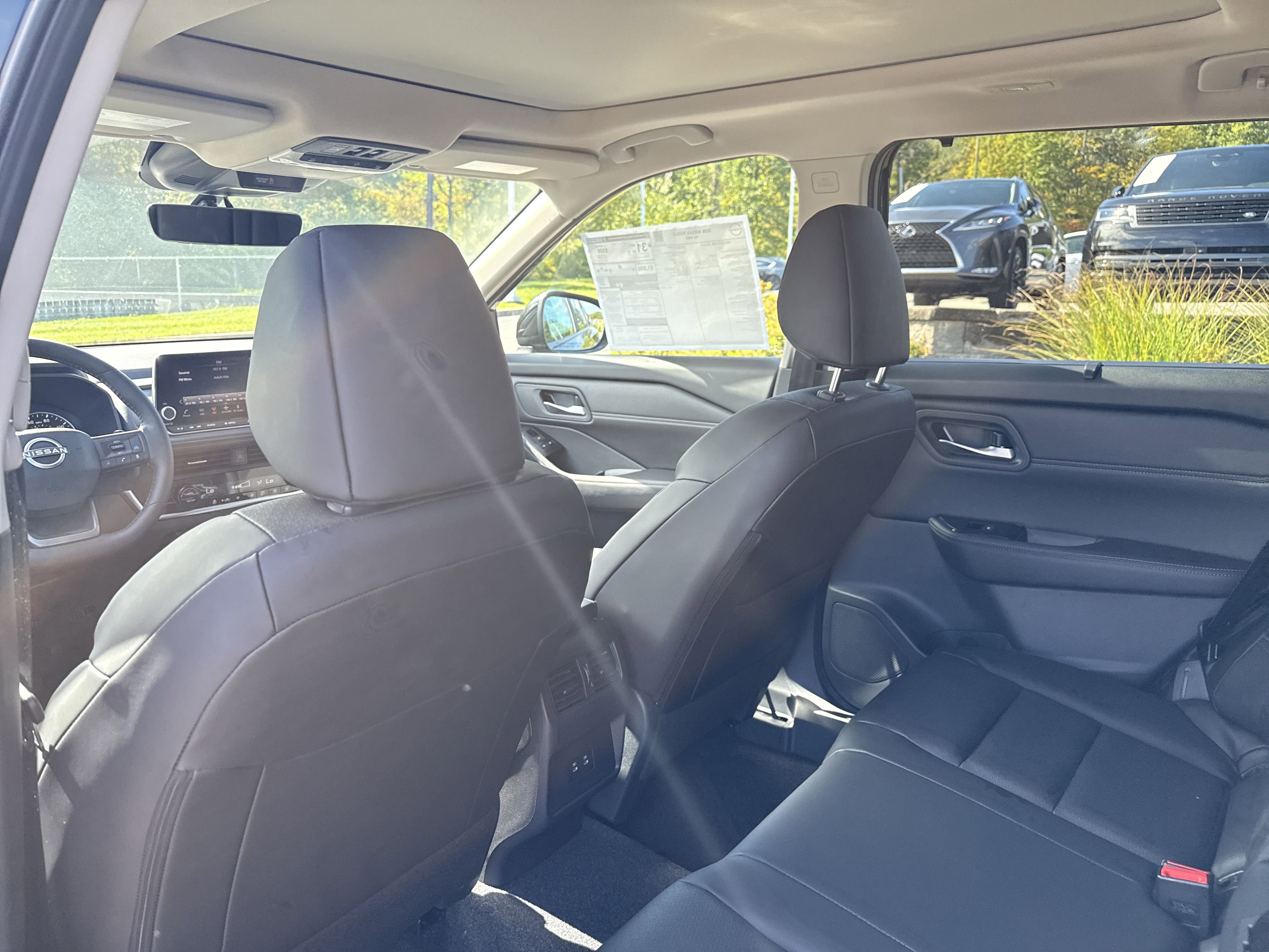 2026 Nissan Rogue SV photo 4