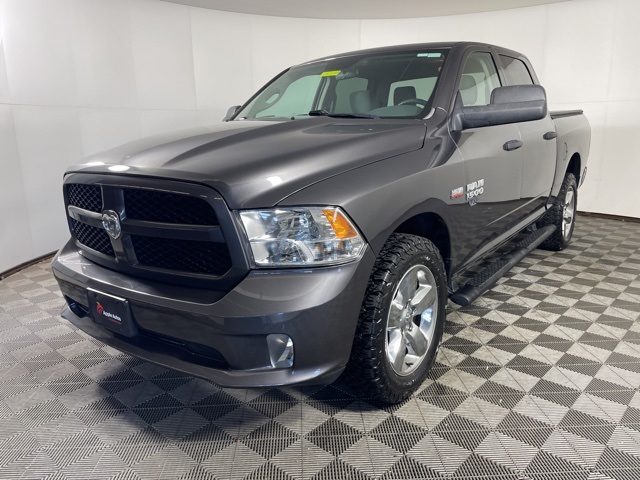 2019 Ram 1500 Classic Express photo 3