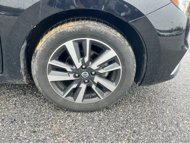 2021 Nissan Versa 1.6 SV photo 9