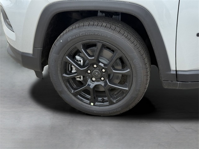 2025 Jeep Compass Latitude photo 4
