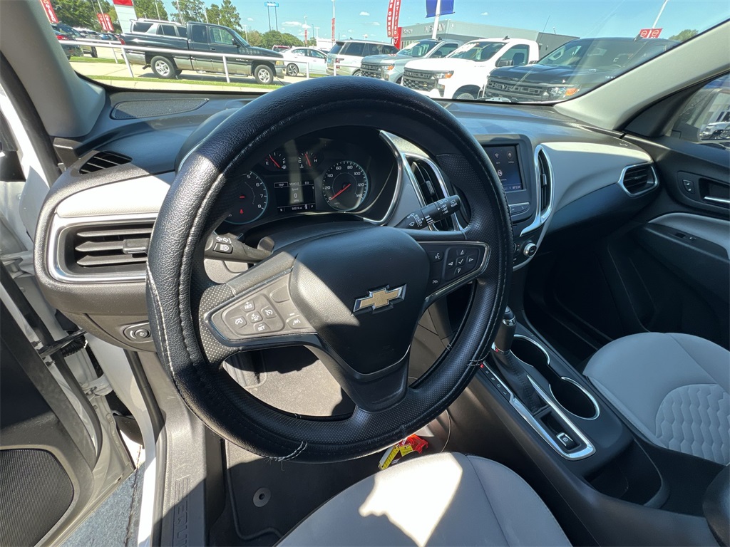 2021 Chevrolet Equinox LS photo 18