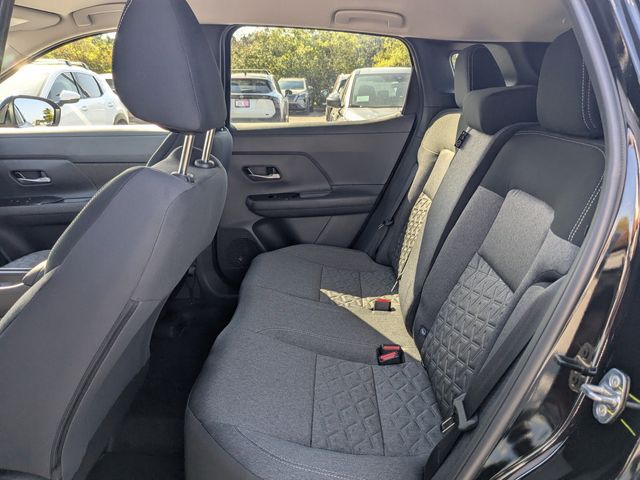 2026 Nissan Kicks SV photo 11