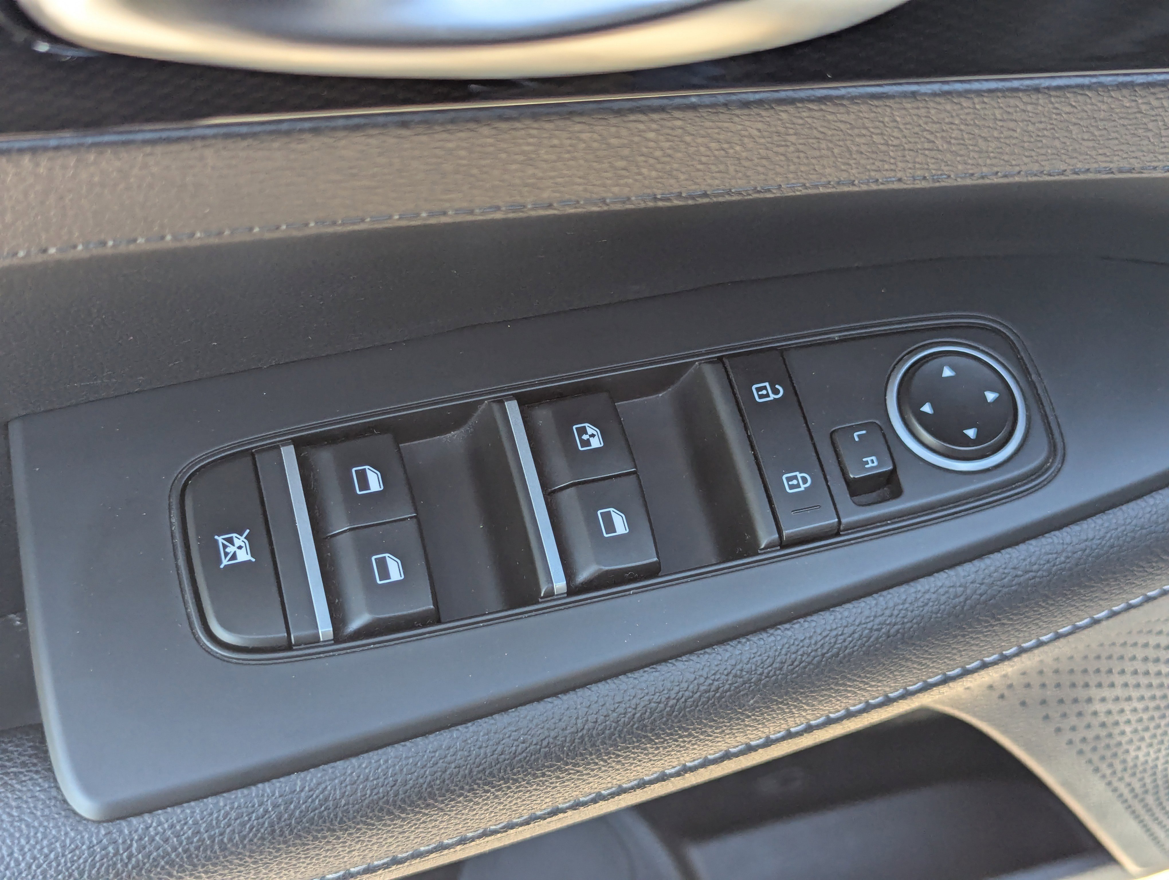 2023 Kia Forte GT-Line photo 5