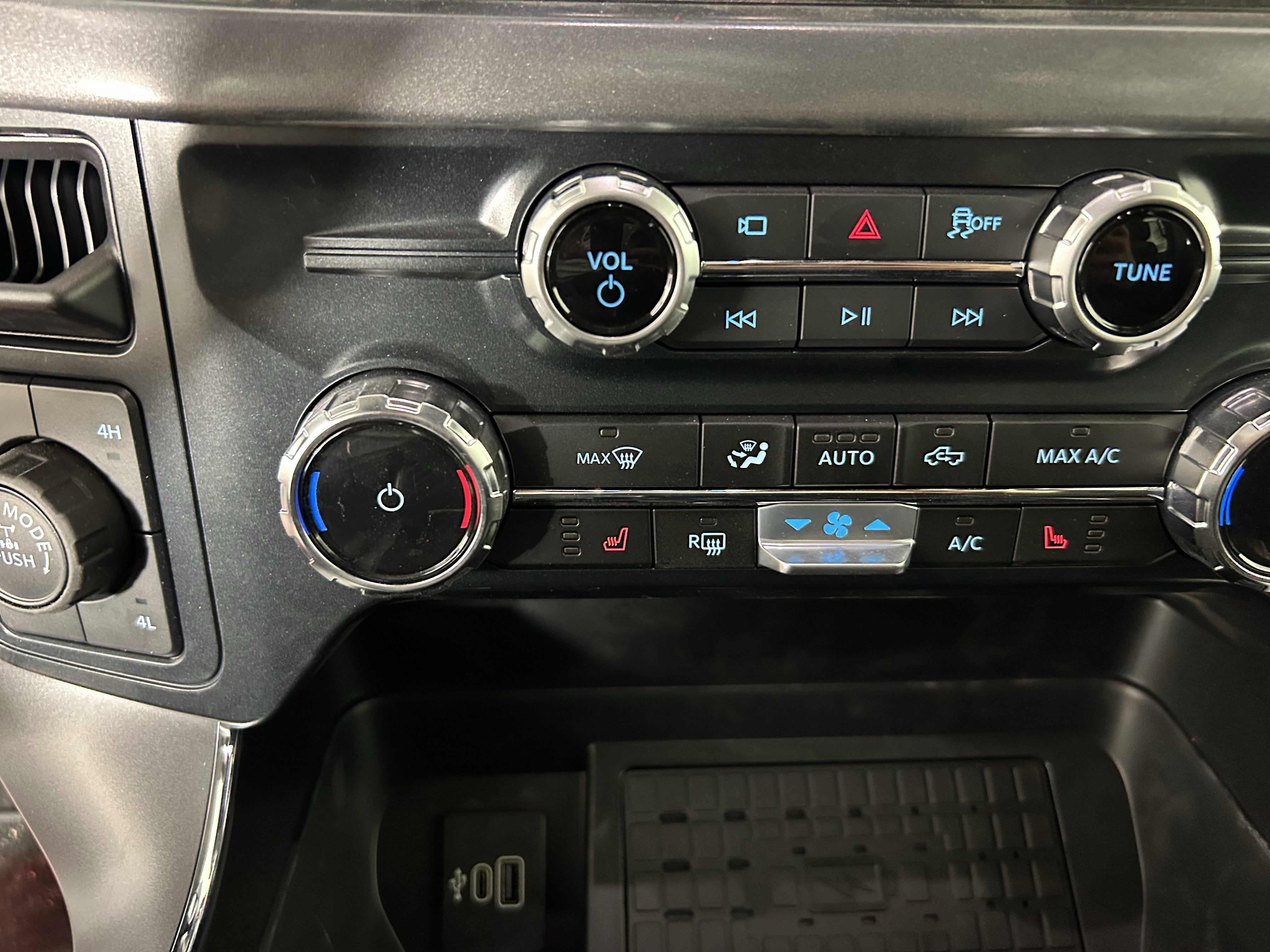 2025 Ford F-150 XLT photo 21