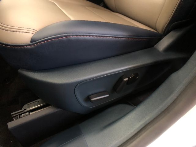 2025 Ford Maverick Lariat photo 9