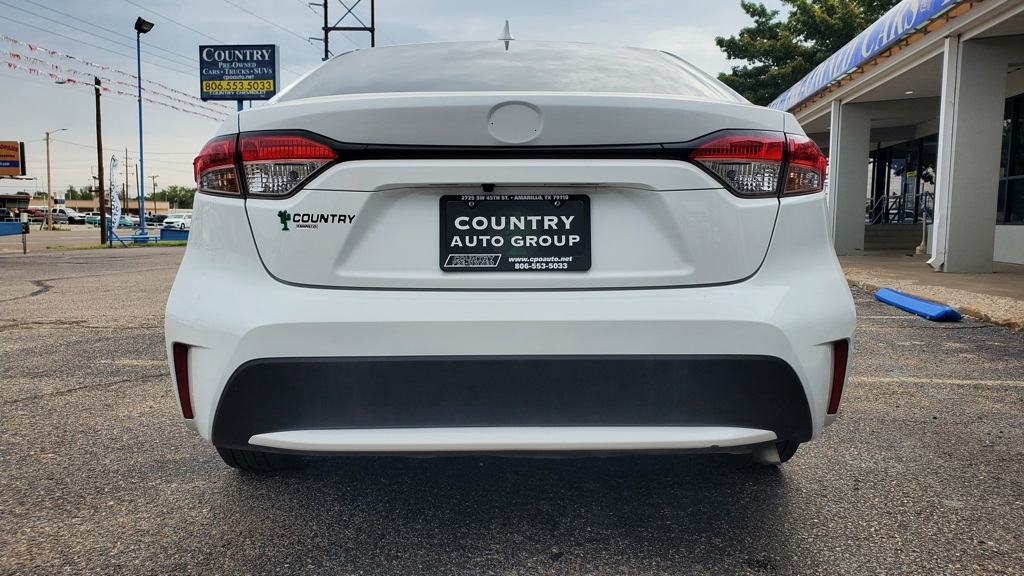 2022 Toyota Corolla LE photo 10