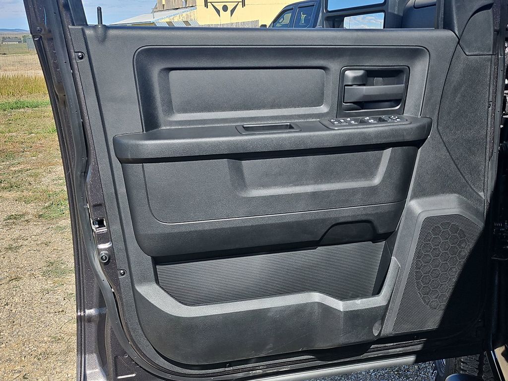 2026 Ram 3500 Tradesman photo 26