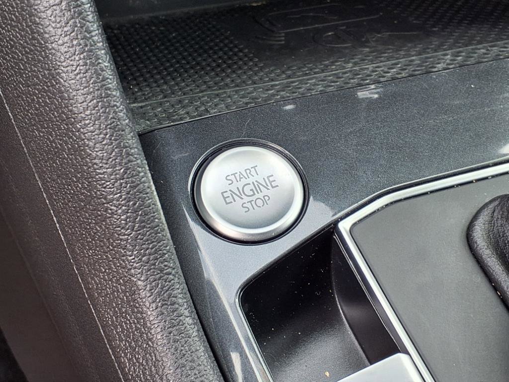2021 Volkswagen Tiguan SE R-Line Black photo 10