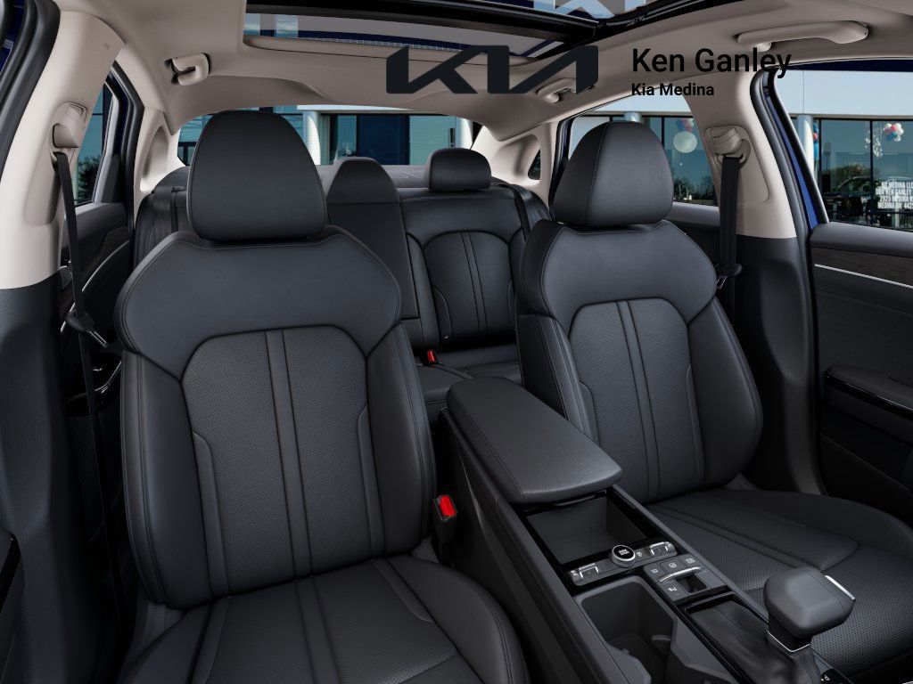 2025 Kia K5 EX photo 13