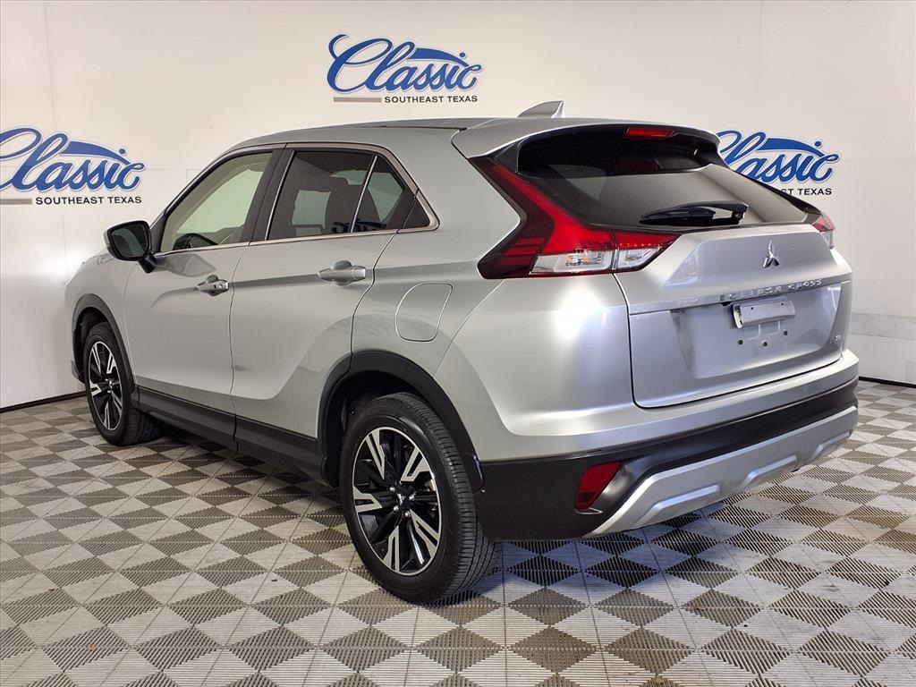 2024 Mitsubishi Eclipse Cross SE photo 2
