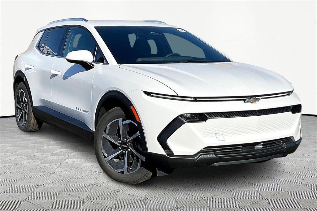 2026 Chevrolet Equinox EV 1LT photo 2