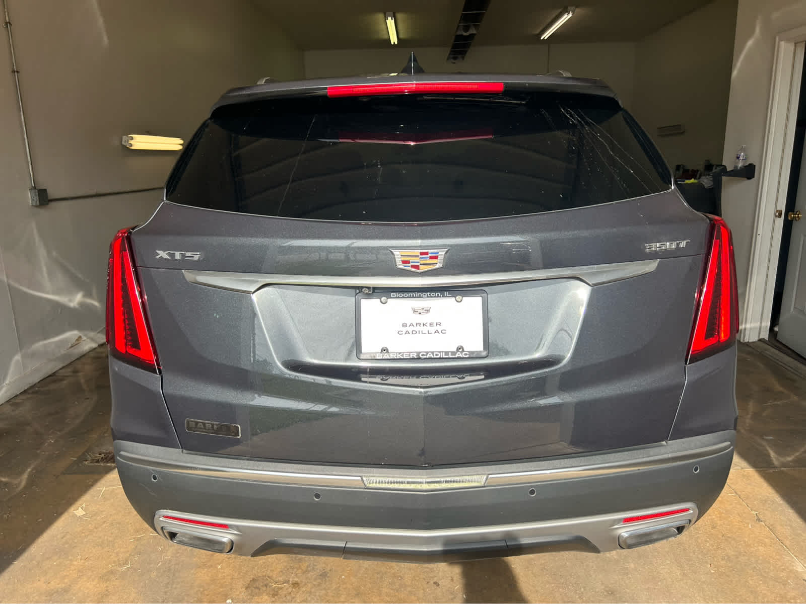 2021 Cadillac XT5 Premium Luxury photo 3