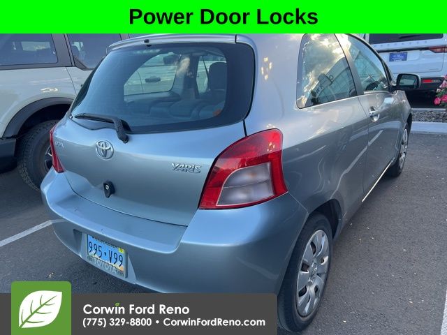 2008 Toyota Yaris Base photo 4