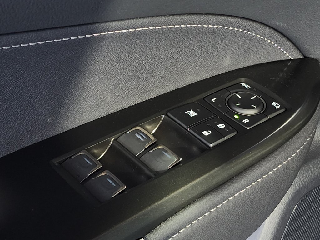 2025 Lexus NX 250 photo 11