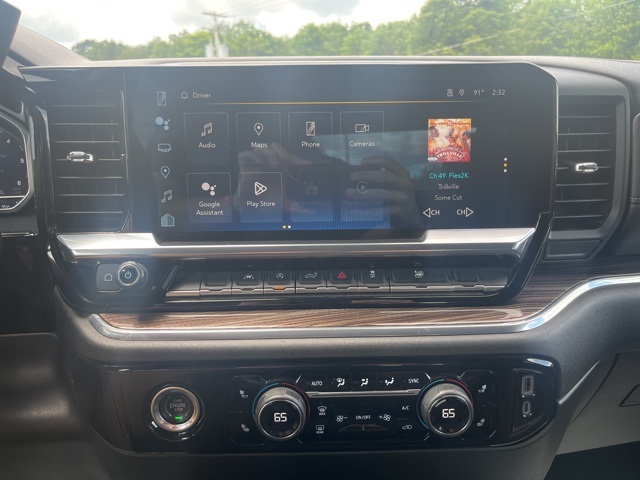 2023 Chevrolet Silverado 1500 LT photo 18