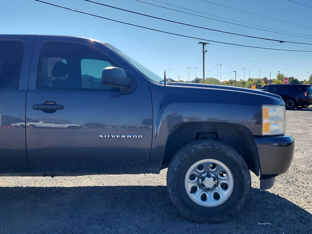 2010 Chevrolet Silverado 1500 LT photo 4