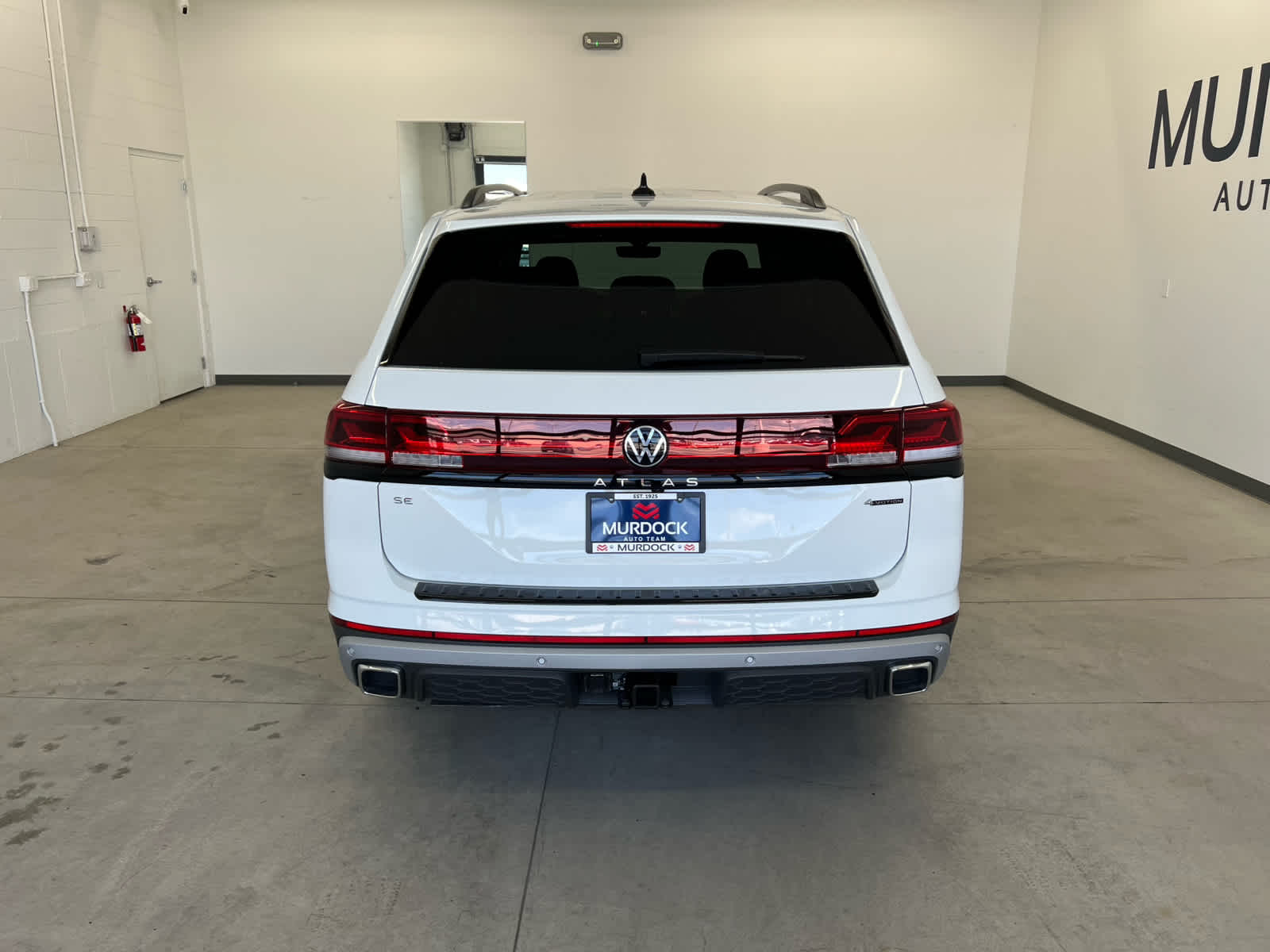 2025 Volkswagen Atlas Peak Edition SE photo 3