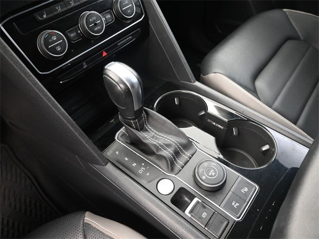 2023 Volkswagen Atlas V6 SEL Premium R-Line photo 9