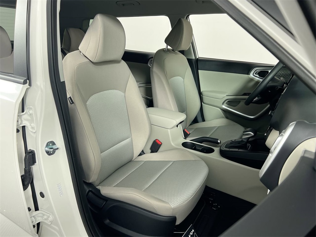 2025 Kia Soul LX S photo 27