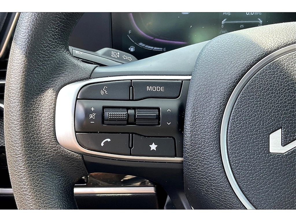 2024 Kia Sportage LX photo 18