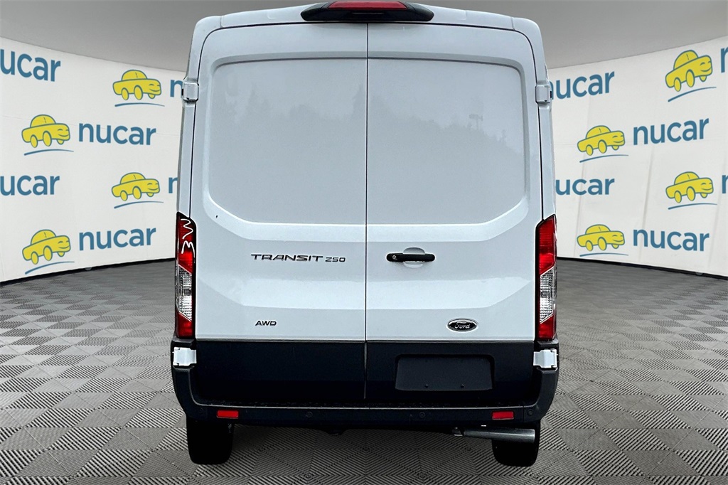 2025 Ford Transit photo 4