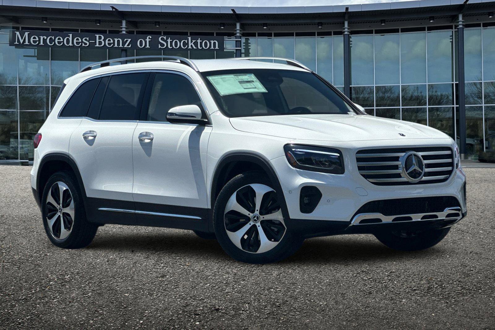 New 2025 POLAR WHITE Mercedes-Benz 250 image 2